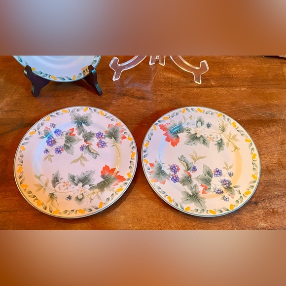 🍋Julie Pople Avon COUNTRY FRUIT COLLECTION Porcelain Plates🍋 - Picture 3 of 5